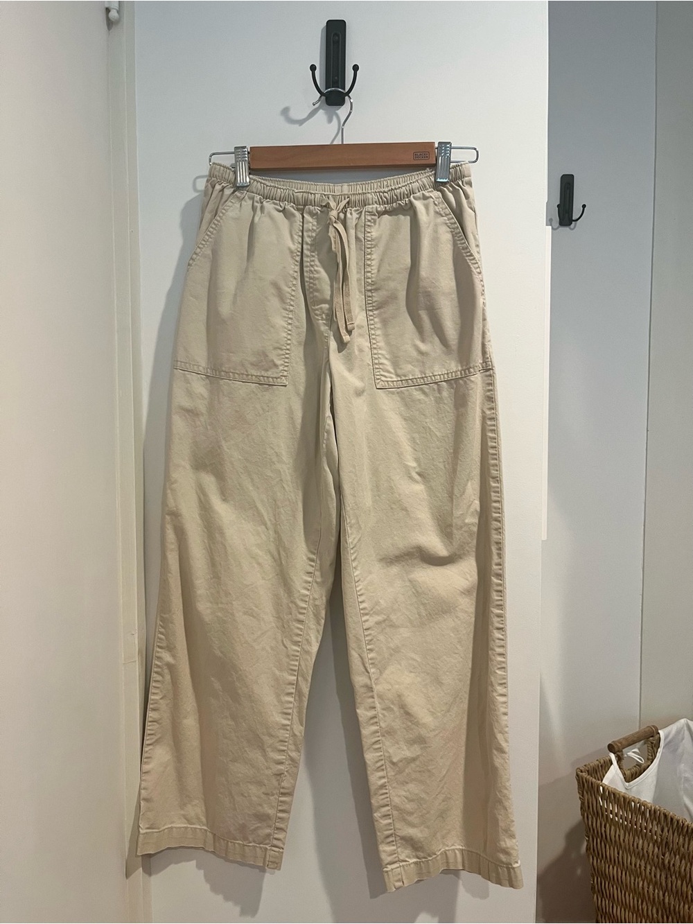 Women’s Beige/Khaki L.L. Bean Hiking/Outdoor Pants